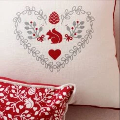 DODO Coussin Imprimé Montagne Et écureuil -Univers du Lit Boutique 013d0be86de14b01a8fd7ccdcf341763