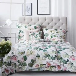 Parure De Lit Charlotte 7 Parure De Lit Charlotte -Univers du Lit Boutique 1000173061 190507 11211200003 MOOD GALLERYIMAGES P000000001000173061 mood