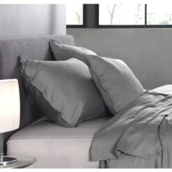 Taies D’oreiller Satinado II (lot De 2) 29 Taies D’oreiller Satinado II (lot De 2) -Univers du Lit Boutique 1000255609 211216 15533401200 MOOD DETAILS P000000001000255609 mood