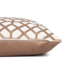 Tom Tailor Housse De Coussin Geometric Velvet -Univers du Lit Boutique 1000285274 210907 12324700119 DETAILS P000000001000285274