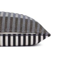 Tom Tailor Housse De Coussin Glamour Stripe -Univers du Lit Boutique 1000285295 210907 12325000211 DETAILS P000000001000285295