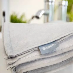 Serviette De Bain Bench II -Univers du Lit Boutique 1000304044 230315 030 DETAILS P000000001000304044