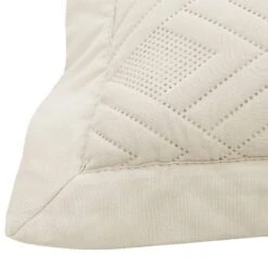 Coussin Helia -Univers du Lit Boutique 1000331382 220329 040 DETAILS P000000001000331382