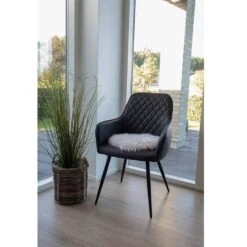 Galette De Chaise En Peau Lambskin -Univers du Lit Boutique 1000336840 220224 020 MOOD DETAILS P000000001000336840 mood