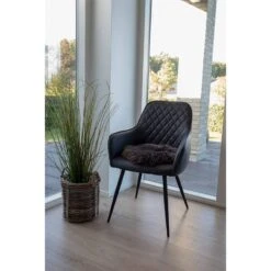 Galette De Chaise En Peau Lambskin -Univers du Lit Boutique 1000336848 220224 020 MOOD DETAILS P000000001000336848 mood