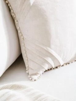 Housse De Coussin Linnea -Univers du Lit Boutique 19086042f3ce4a82ac74dbad7748da2e