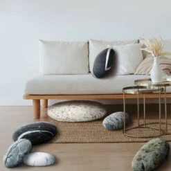 Pierre Rocher Galet Coussin Lot De 7 -Univers du Lit Boutique 33837e0d72904cef854de8e2bd23e12e