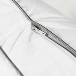 Oreiller Ferme Sensation Duvet Premium -Univers du Lit Boutique 4a709fd67d0f4905b9eef2a7b3424ecc