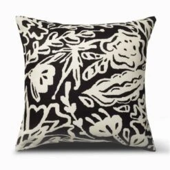 Coussin Carré Plastique Recyclé 51x51 Cm -Univers du Lit Boutique 75cfce169af74071a093b7e599122f65