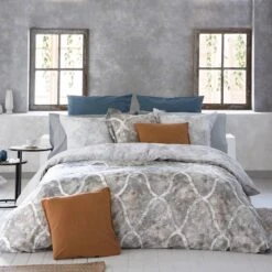 Guy Laroche Housse De Couette Réversible LANSA 7 Guy Laroche Housse De Couette Réversible LANSA -Univers du Lit Boutique b26c602f82714400948ae5f9a73ad80e