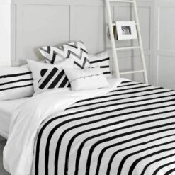 Stripes Housse De Couette 135/140x200 Cm -Univers du Lit Boutique db0462d11e0d4d25a8363fd01e17e68e
